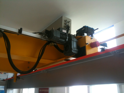 電動(dòng)葫蘆橋式起重機(jī)